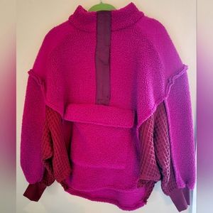 BDG sherpa pullover, magenta, size medium